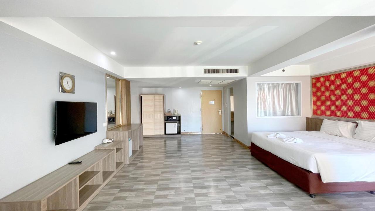 Dragon Beach Resort , Jomtien Beach Pattaya מראה חיצוני תמונה